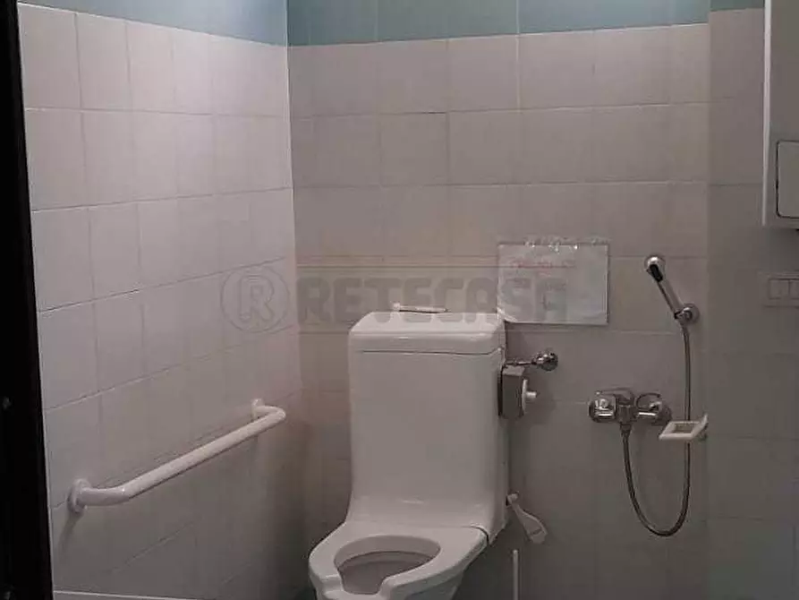 Immagine 35 di Ufficio in vendita  a Seriate