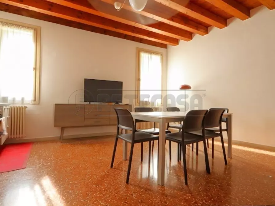 Immagine 2 di Appartamento in affitto  in Contrada Valmerlara 30 a Vicenza