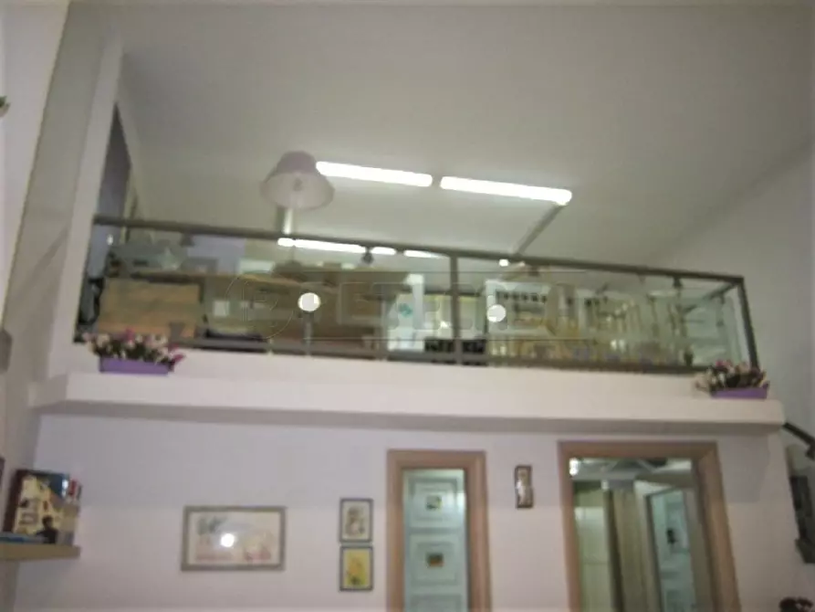 Immagine 7 di Locale commerciale in vendita  in via napoleone colajanni 160 a Caltanissetta