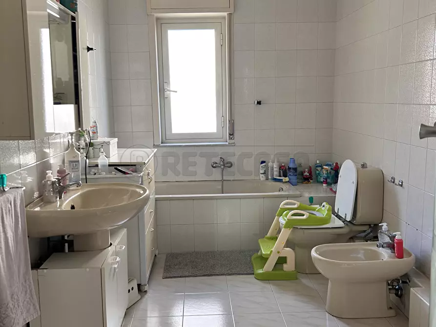 Immagine 8 di Quadrilocale in vendita  in Via Tiziano Vecellio 32 a Caltanissetta