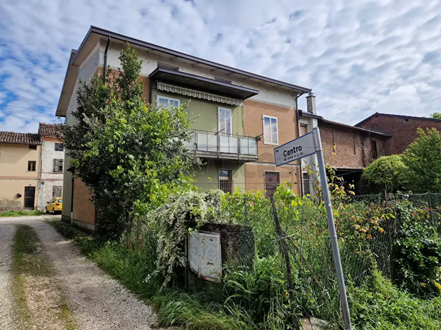 Immagine 1 di Rustico / casale in vendita  in Via Centro a Cremona