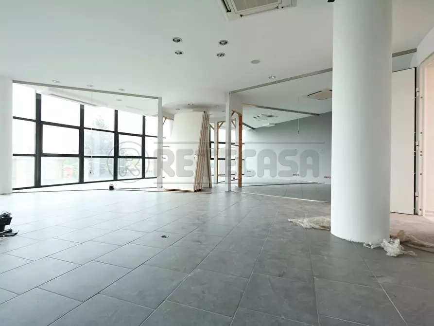 Immagine 10 di Ufficio in affitto  a Vicenza