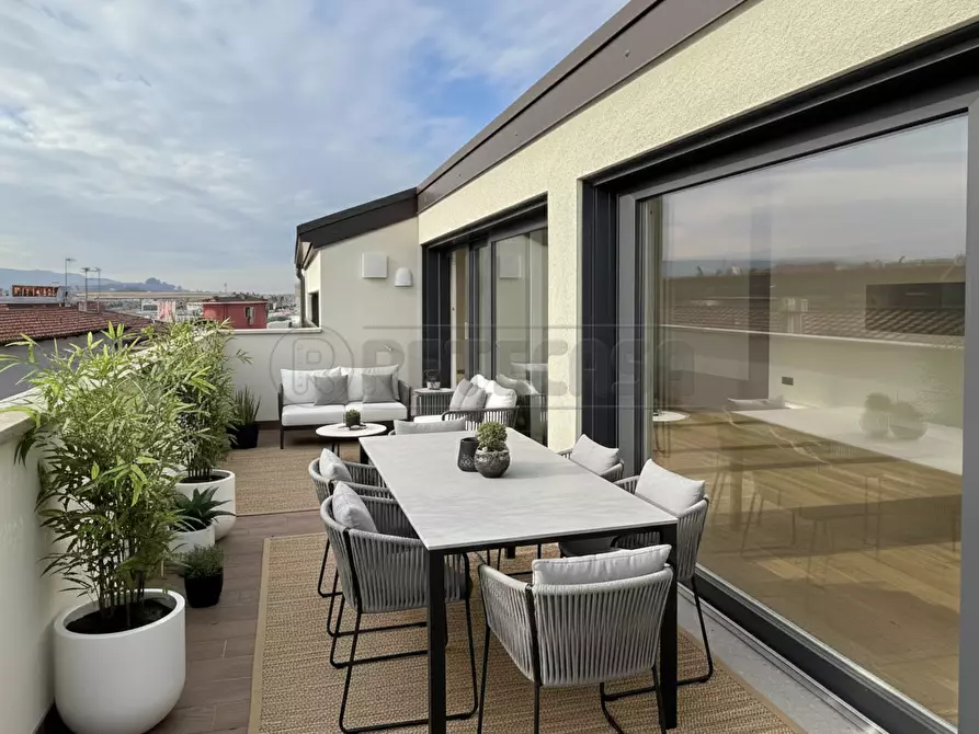 Immagine 36 di Attico in vendita  in Via F. Magellano a Creazzo