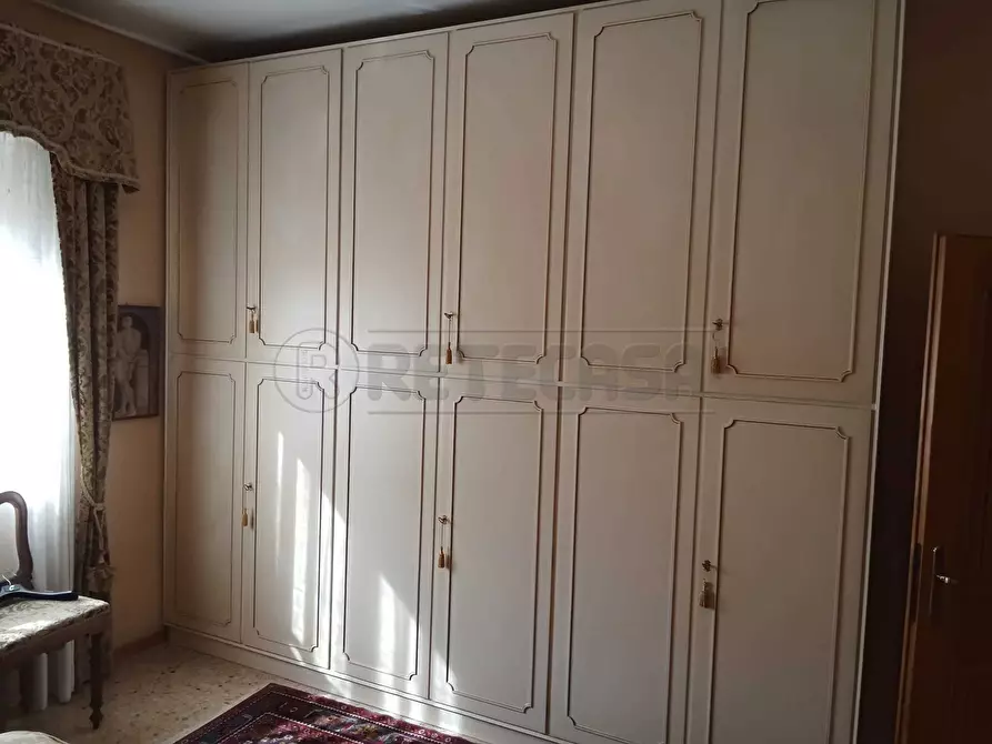 Immagine 22 di Villa in affitto  a Nembro