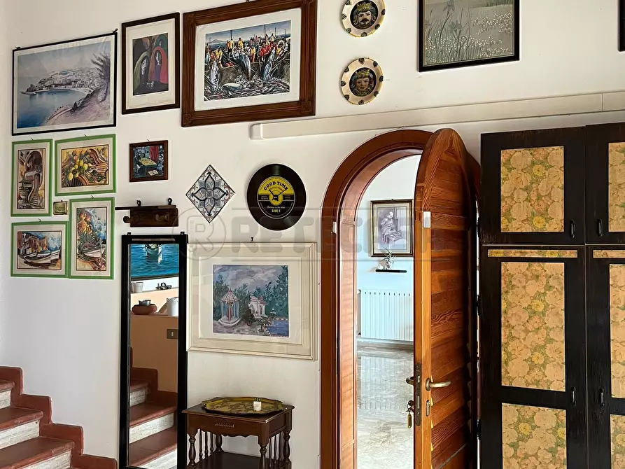 Immagine 2 di Villa in vendita  a Castellammare Del Golfo
