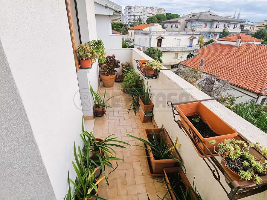 Immagine 10 di Appartamento in vendita  a Pescara