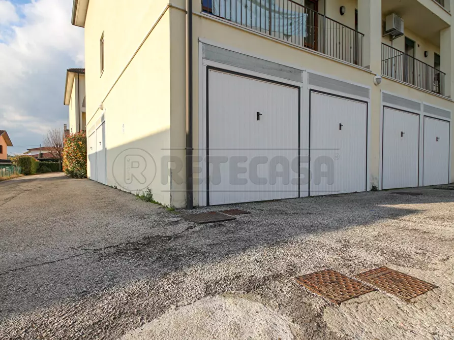 Immagine 21 di Appartamento in vendita  in Via Rovegliara 66 a Bressanvido