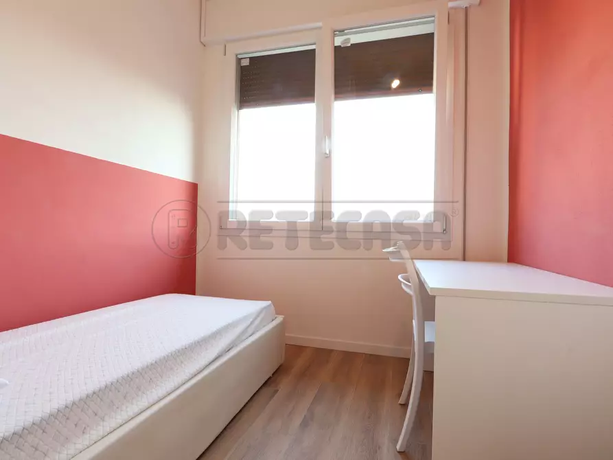 Immagine 45 di Stanza singola in affitto  in via F. Firoetti 12 a Vicenza