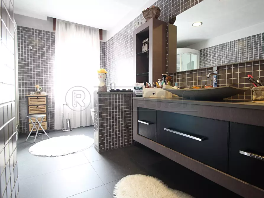 Immagine 18 di Appartamento in vendita  in VIALE DELL'INDUSTRIA 17 a San Giovanni Ilarione