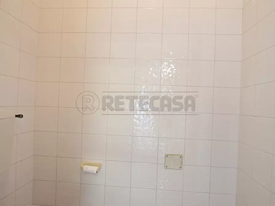 Immagine 11 di Laboratorio in affitto  in Via Chiesa a Nanto
