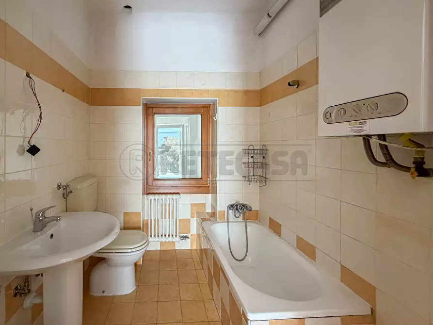Immagine 25 di Appartamento in vendita  in Via Brenta a Creazzo