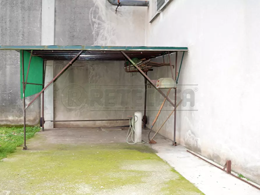 Immagine 3 di Attività artigianale in vendita  in VIA MATTEOTTI 52 a Montebello Vicentino