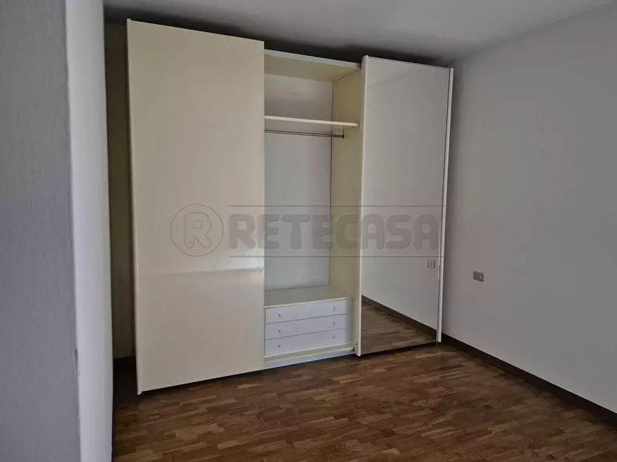 Immagine 10 di Trilocale in affitto  a Bergamo