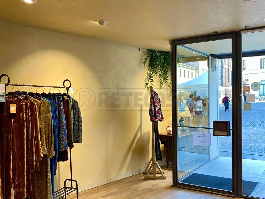 Immagine 6 di Attività commerciale in vendita  in Corso Antonio Fogazzaro a Vicenza