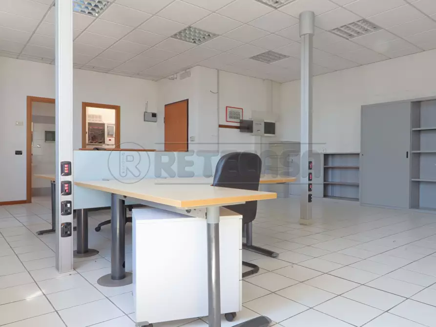Immagine 7 di Ufficio in affitto  in Via Chiuppese 3 a Monticello Conte Otto