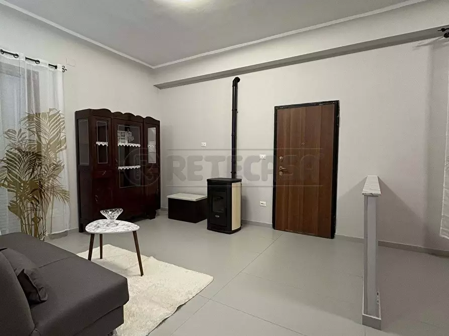 Immagine 2 di Bilocale in affitto  in Via Marte a Marcianise