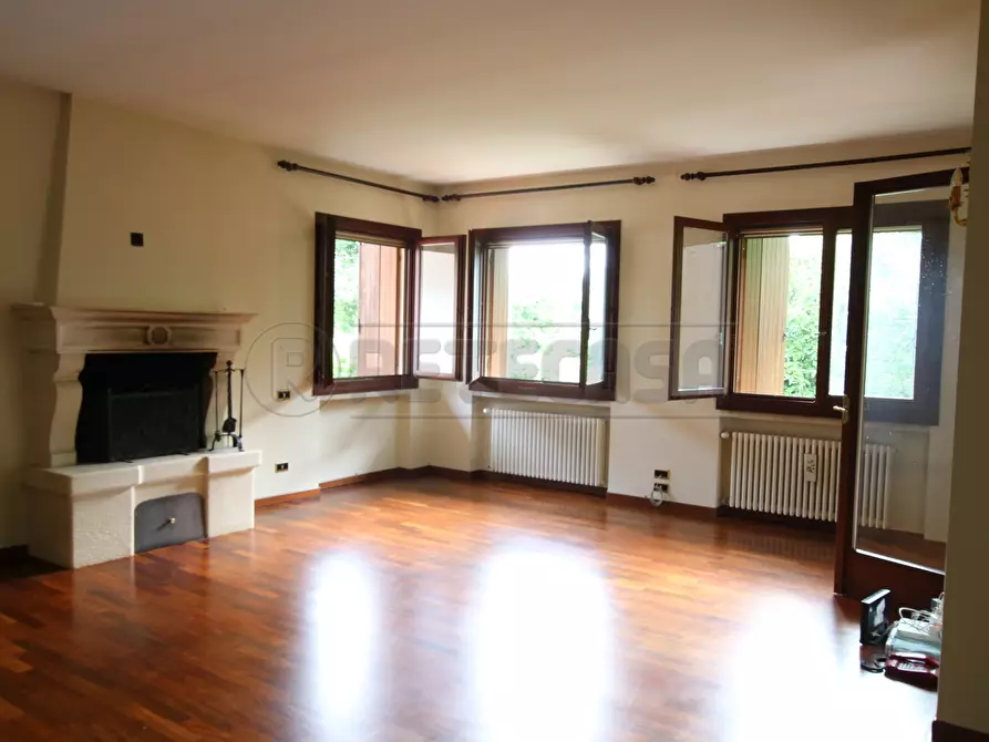 Immagine 10 di Villa in affitto  in Via San Rocco a Arcugnano