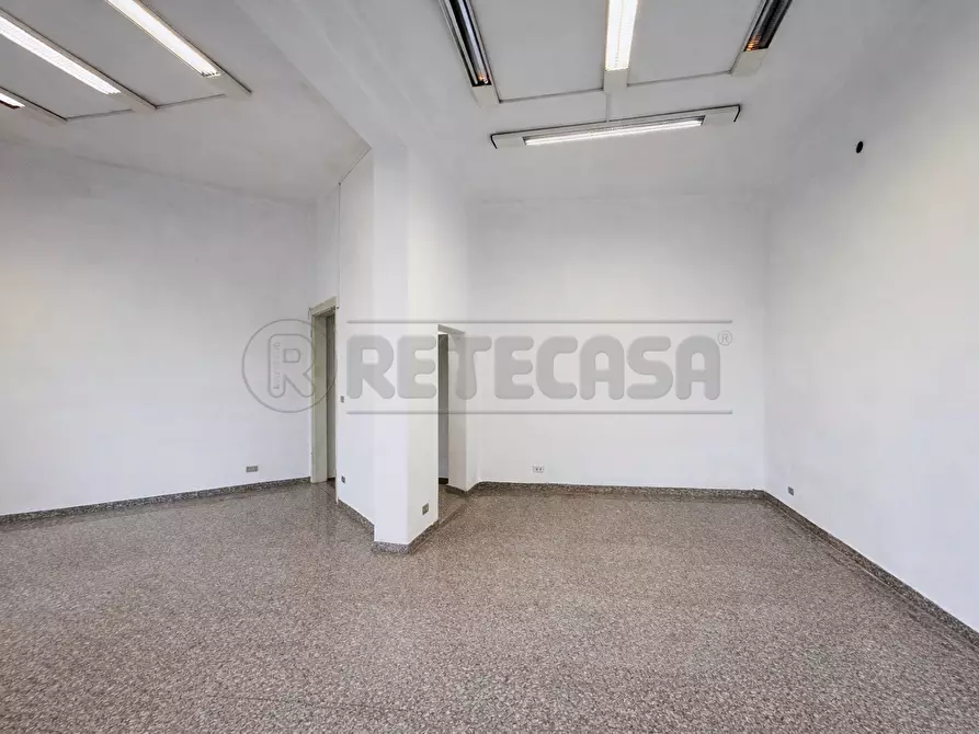 Immagine 5 di Locale commerciale in affitto  in Via Giovanni Gradenigo 2 a Padova