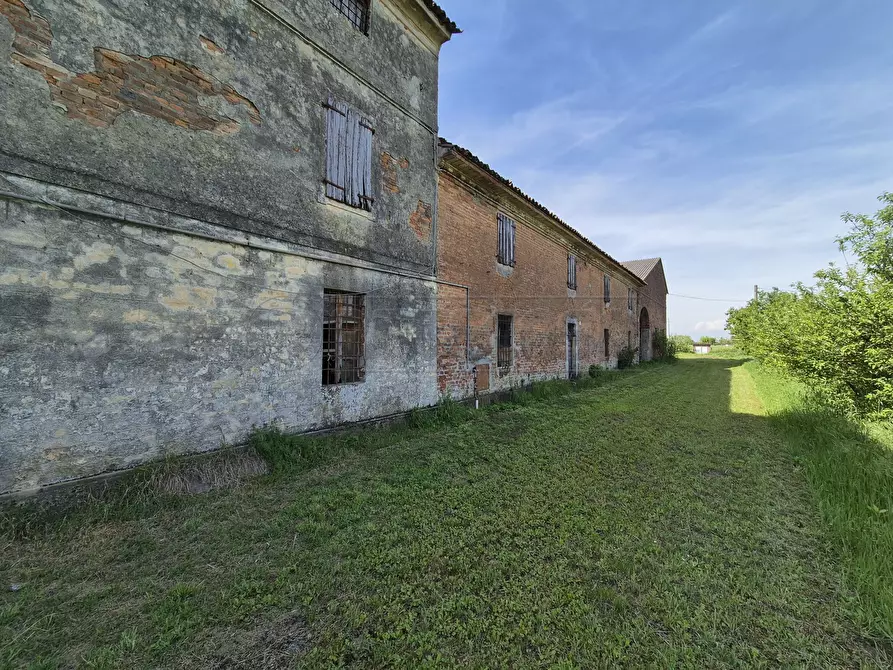 Immagine 24 di Rustico / casale in vendita  in Località Menabue a Gabbioneta Binanuova