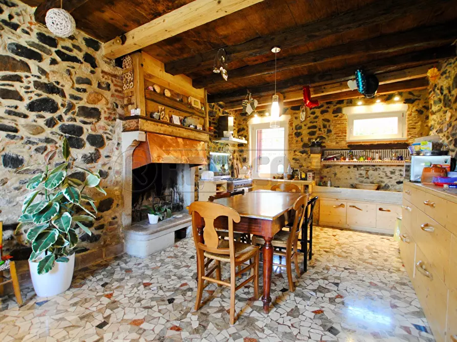 Immagine 9 di Villa in vendita  in Piazza Roma 36 a Brogliano