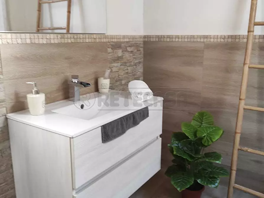 Immagine 34 di Casa indipendente in vendita  a Castelvetrano