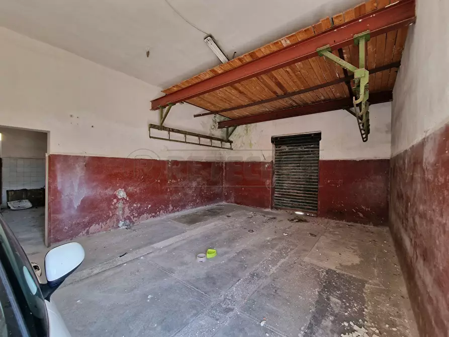 Immagine 36 di Laboratorio in vendita  in Via Neviano 37 a Seclì