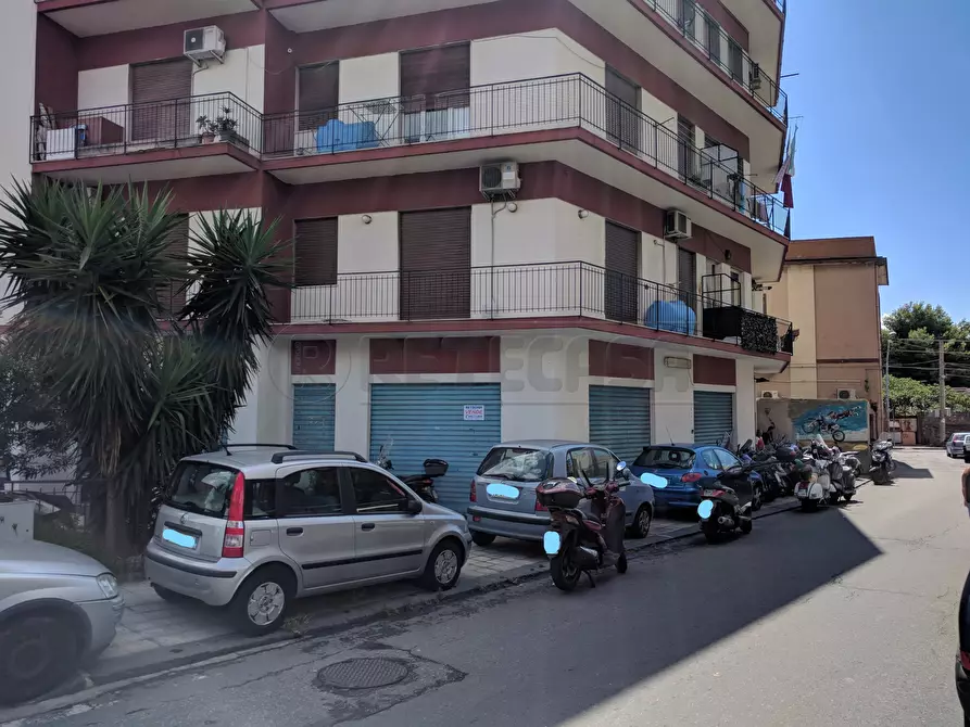 Immagine 2 di Magazzino in vendita  in Via Minissale 3 a Messina
