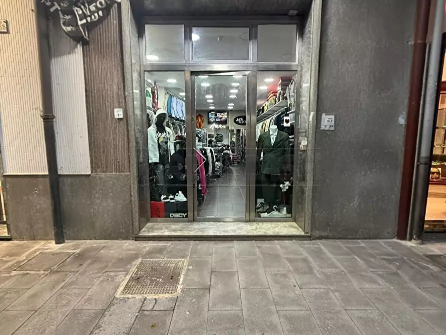 Immagine 1 di Locale commerciale in affitto  a Mercato San Severino