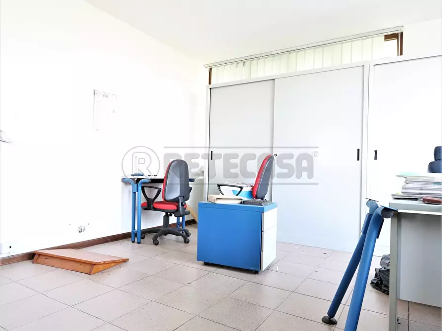 Immagine 7 di Ufficio in affitto  a Camisano Vicentino