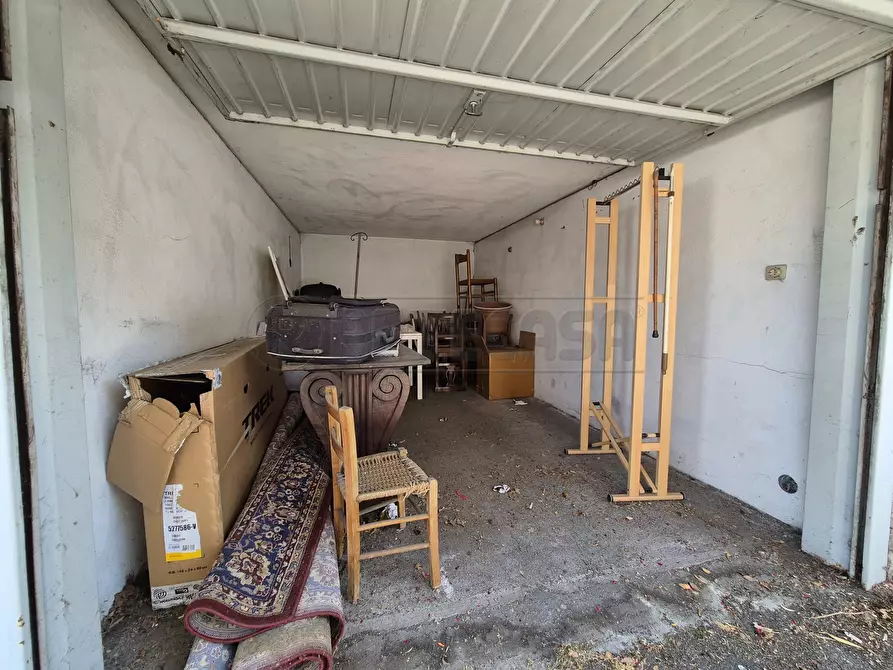 Immagine 2 di Garage in vendita  in Via Eridano a Cremona