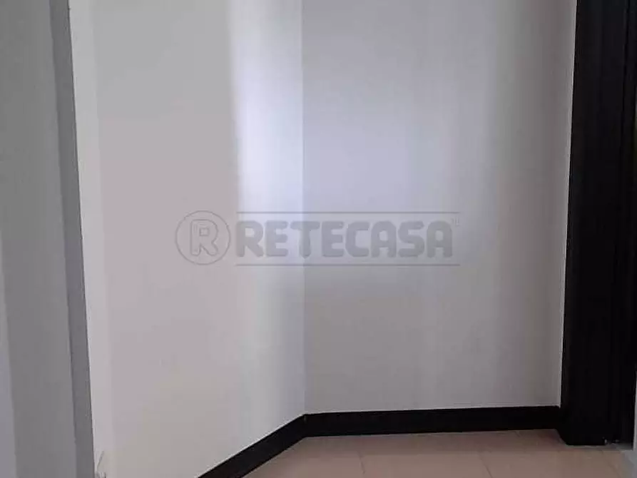 Immagine 36 di Ufficio in vendita  a Seriate