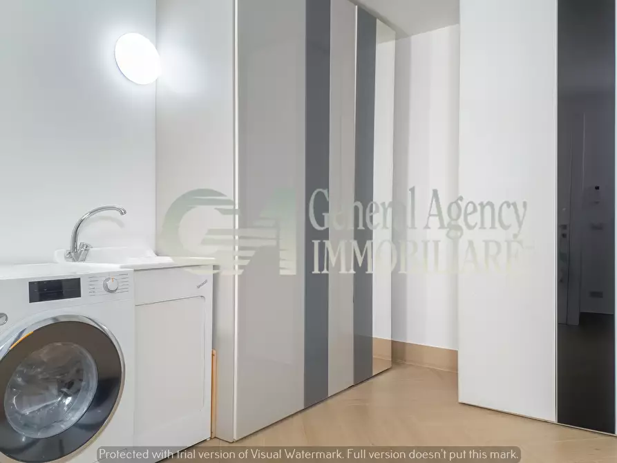 Immagine 82 di Villa in affitto  in Via Mario Mattoli a Roma