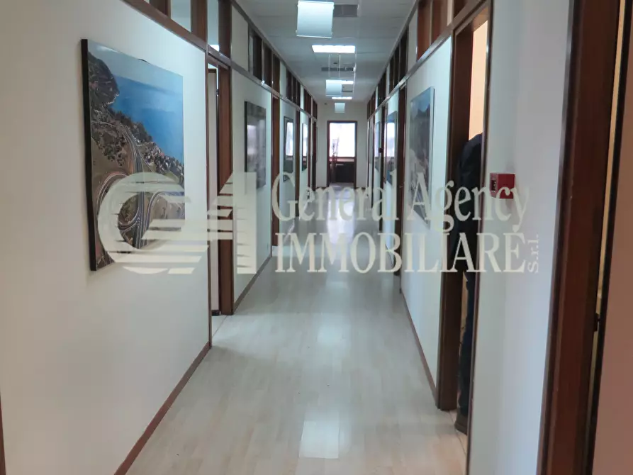 Immagine 3 di Ufficio in affitto  in VIALE DEL POGGIO FIORITO a Roma