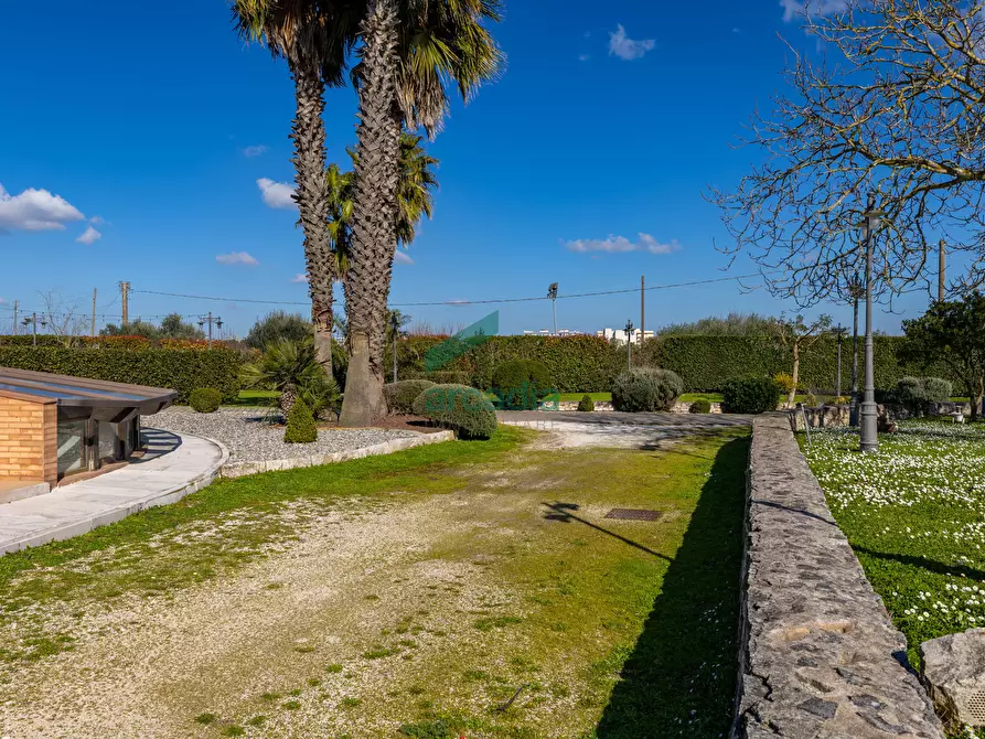 Immagine 51 di Villa in vendita  in Strada Vicinale Vecchia di Matera 369 a Gioia Del Colle