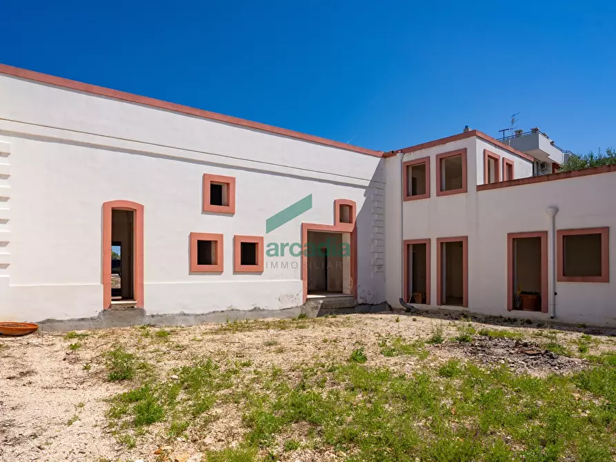 Immagine 36 di Rustico / casale in vendita  in Via Teano 58 a Fasano