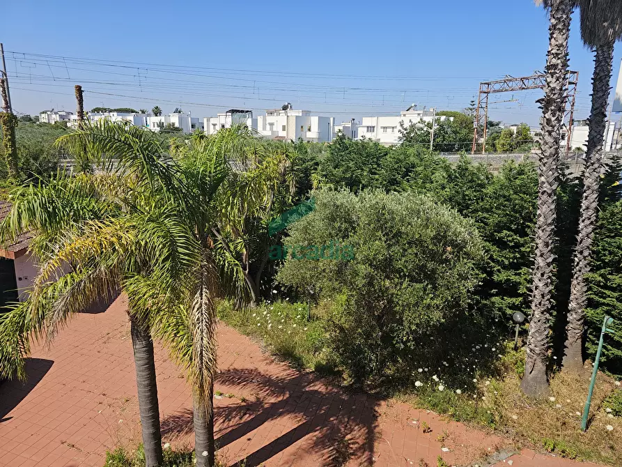 Immagine 9 di Villa in vendita  in Via Nazionale 8/H a Bari