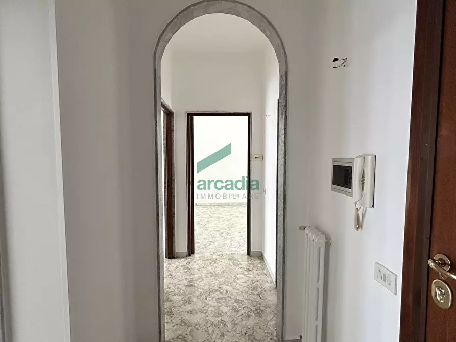Immagine 15 di Trilocale in vendita  in Via Abate Giacinto Gimma 56/A a Bari