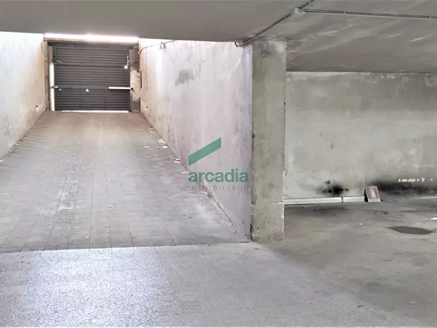 Immagine 23 di Pentalocale in vendita  in Via Pietro Carenza 20 a Turi