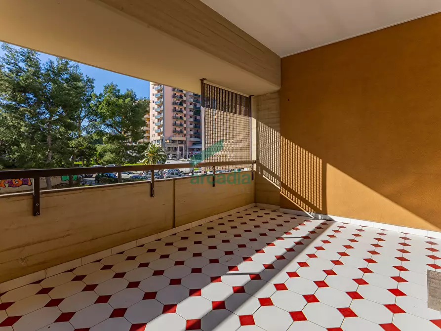 Immagine 21 di Ufficio in vendita  in Via Camillo Rosalba 49 a Bari