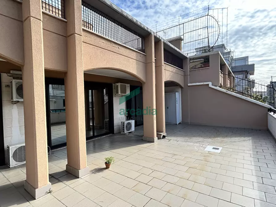 Immagine 8 di Ufficio in vendita  in Via Michele Garruba 47 a Bari