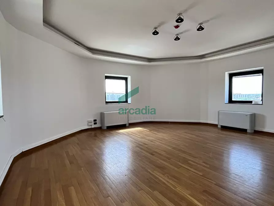 Immagine 5 di Ufficio in affitto  in Via Sette Pietro 4 a Bari
