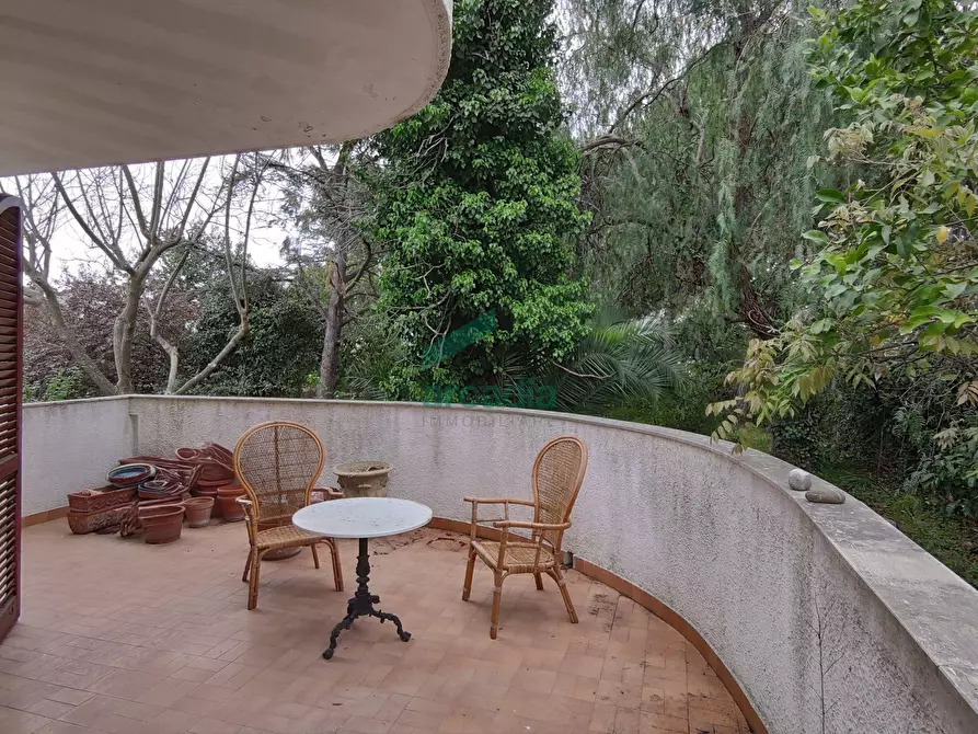 Immagine 25 di Villa in vendita  in Strada Cola di Cagno 32 a Bari