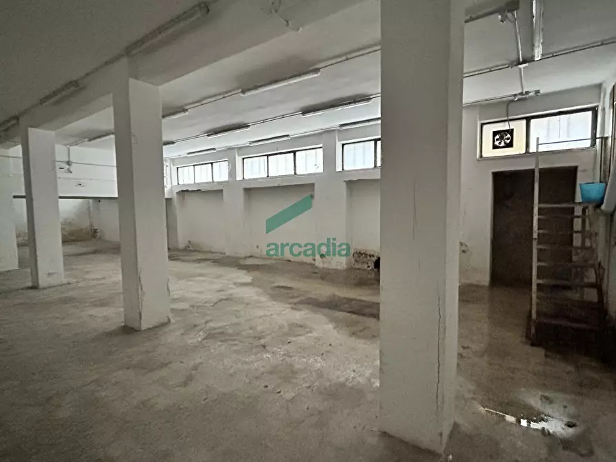 Immagine 7 di Garage in vendita  in Via Monte San Michele 104 a Bari