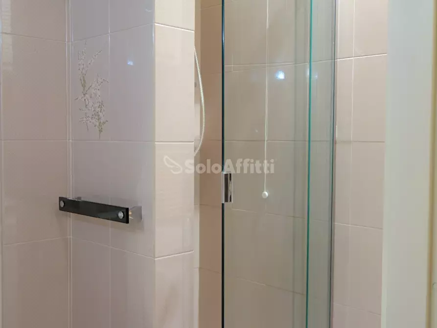 Immagine 23 di Trilocale in affitto  in Corso Guglielmo Marconi 374 a San Remo