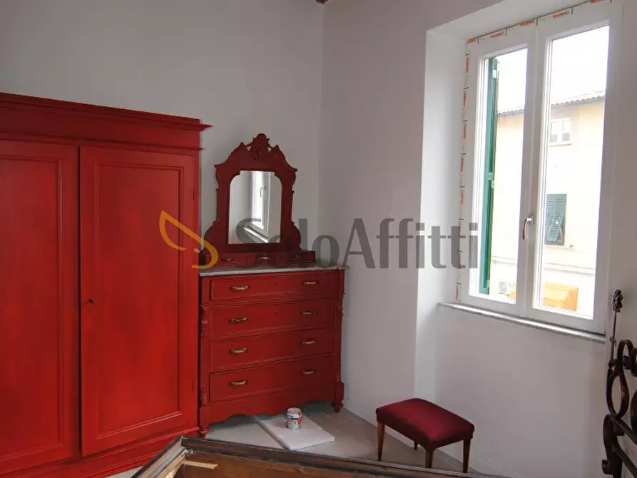 Immagine 12 di Trilocale in affitto  a Livorno