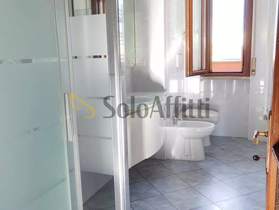 Immagine 19 di Trilocale in affitto  in PAISIELLO 5 a Cinisello Balsamo