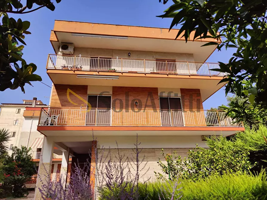 Immagine 1 di Appartamento in affitto  in Via Apollo XI 27 a Eboli