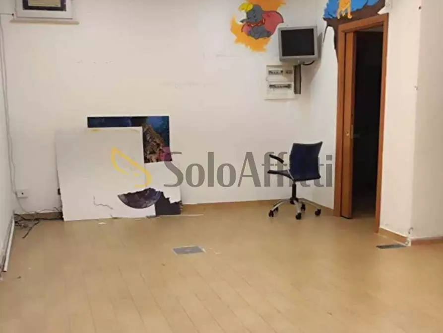 Immagine 3 di Attività artigianale in affitto  a Aci Castello