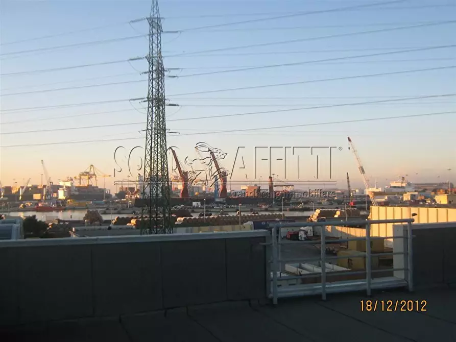 Immagine 4 di Ufficio in affitto  in VIA DELLE CATERATTE 25 a Livorno