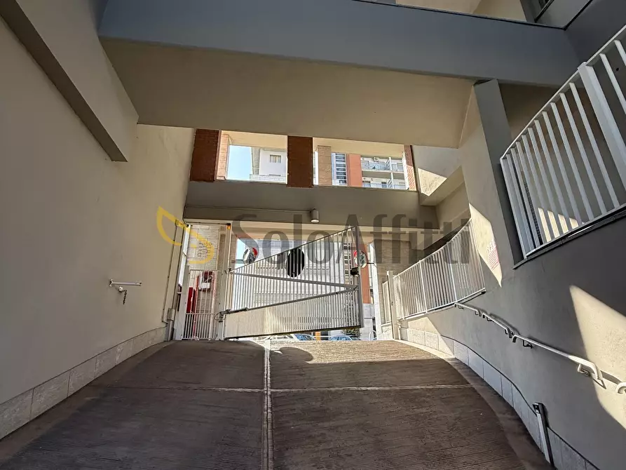 Immagine 4 di Garage in affitto  in Via Arbe 20 a Torino